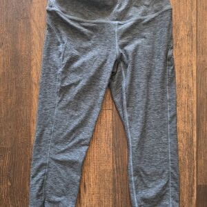 New Balance NB Dry Heather Gray Cropped Leggings Women’s Medium